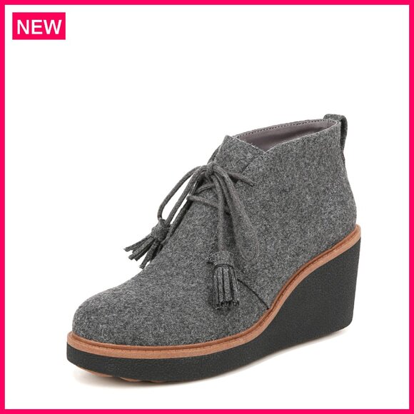 Women's Wedge Ankle Boots Size 9.5 M Lace-Up Closure Sustainable Materials